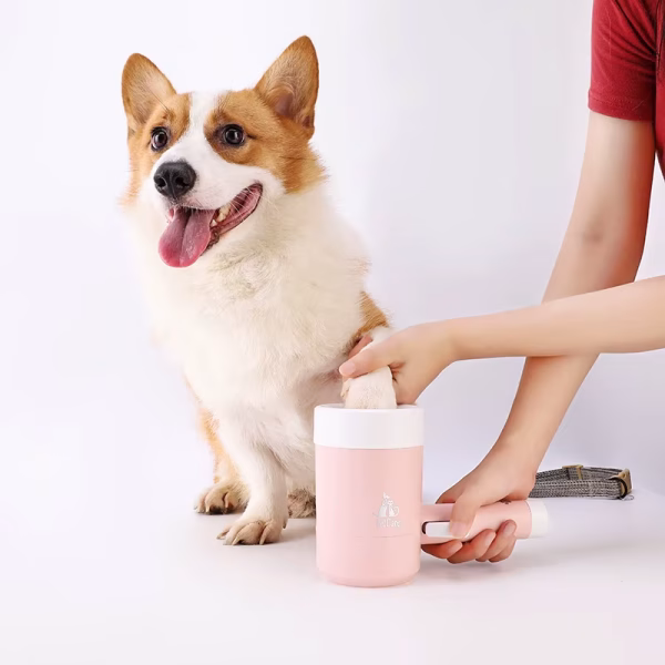 Semi Automatic Dog Paw Cleaner